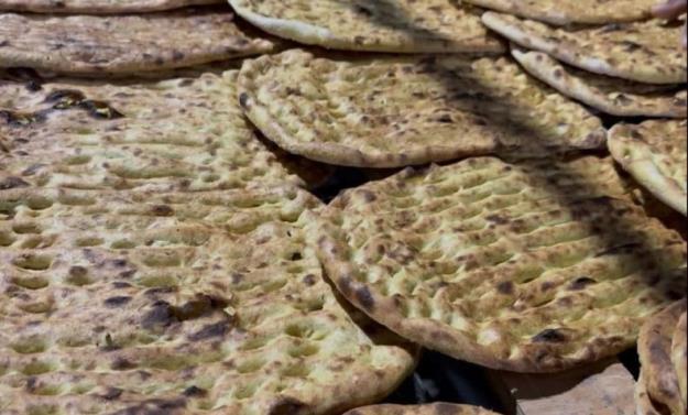 افزودن سبزی و کنجد به نان ممنوع می‌شود/ قیمت نان کامل 20درصد بیشتر از نان‌های معمولی