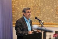  دکتر احمدی‌نژاد: مردم به خاک سیاه نشسته‌اند، آمده می‌گوید اگر ما نبودیم وضع خیلی بدتر می‌شد!