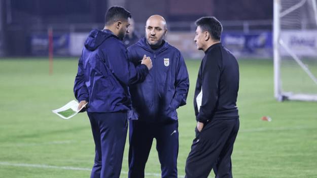 شاگردان قلعه‌نویی امشب به امارات می‌روند