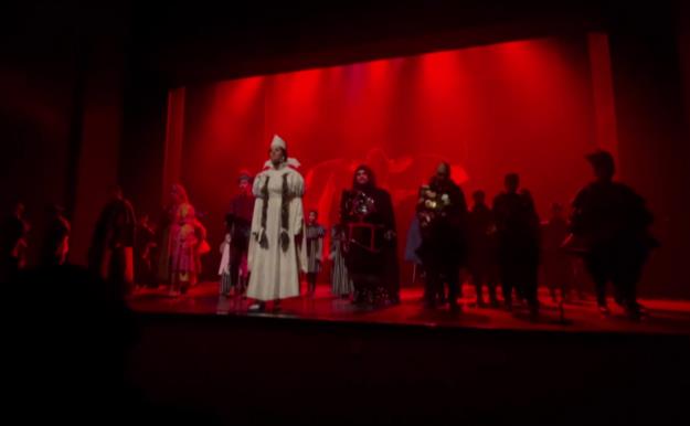 استقبال مردم تهران از رابین‎‌هود در تالار وحدت