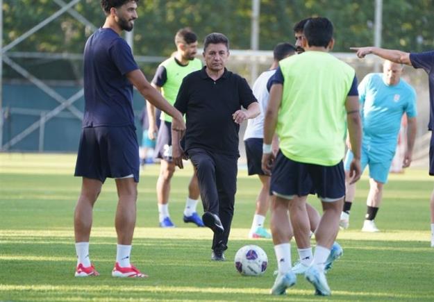 درخواست قلعه نویی برای برگزاری دو بازی