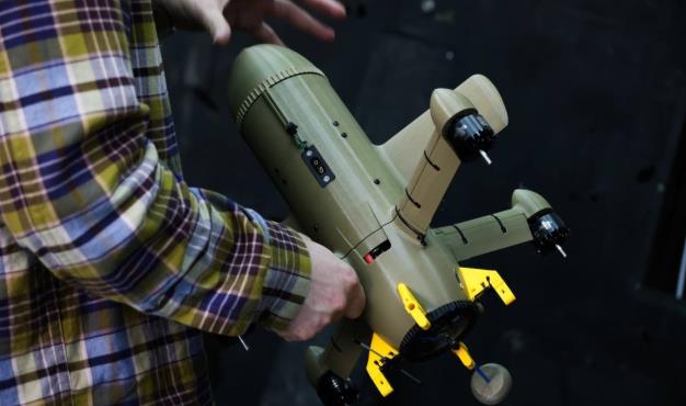 شکارچی شاهد از راه رسید + فیلم 