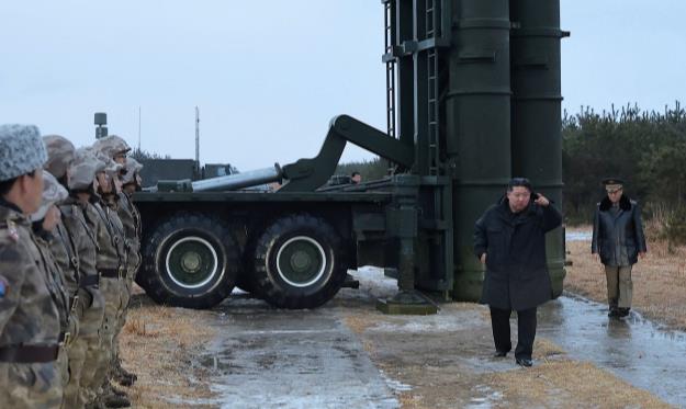 رزمایش موشکی پیونگ‌یانگ و وحشت «کیم» از سرنوشت مادورو