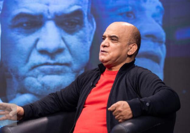 کشتی از دو قطبی خادم و دبیر ضربه می خورد