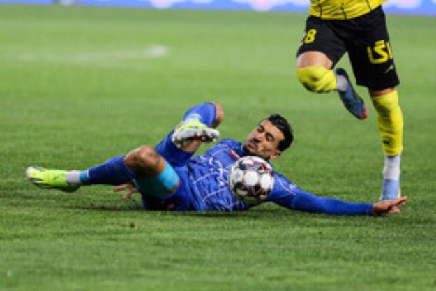  سپاهان، استقلال و حردانی جریمه شدند