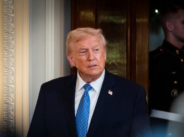 ترامپ: روزانه ۵۰ میلیون بشکه نفت از ونزوئلا دریافت خواهیم کرد!