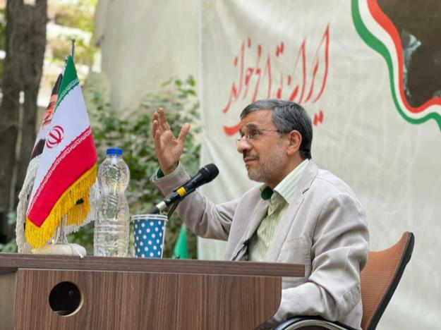 دکتر احمدی نژاد: تنها راه حل مساله فلسطین، تمکین و تسلیم در برابر خواست و نظر فلسطینیان است.