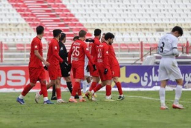  سبد خالی تراکتور در نقل‌وانتقالات زمستانی