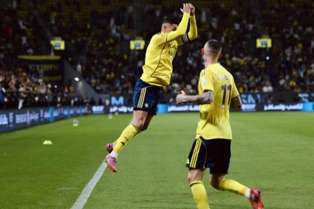  کریستیانو رونالدو کوتاه آمد!