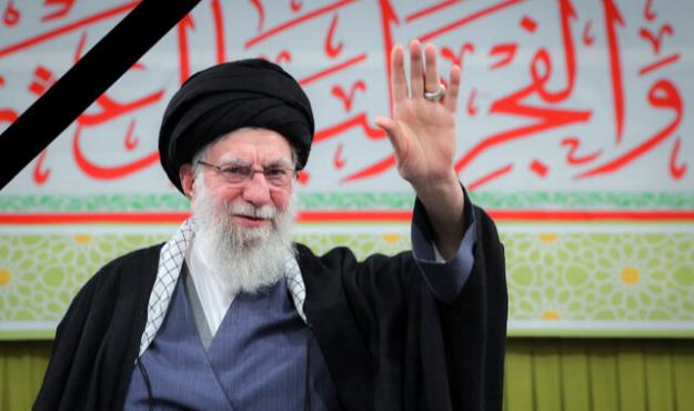 رهبر انقلاب به شهادت رسیدند