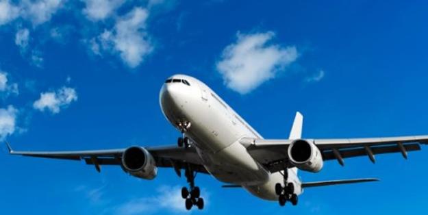  آمریکا محدودیت‌های مسافرتی کرونایی علیه ایران را حفظ می‌کند 