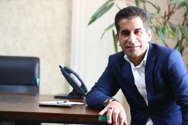 کامرانیفر: پرسپولیس نمیتواند بازیکن خارجی جذب کند چون بدهی دارد