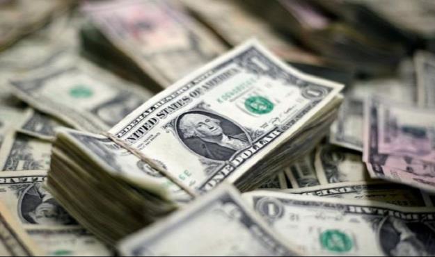 نرخ واقعی دلار ۱۰ هزار تومان است