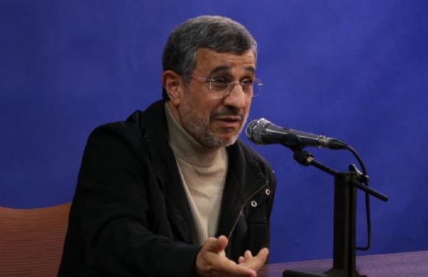  دکتر احمدی نژاد: با تقسیم مساوی ثروت طبیعی و خدادادی میان انسانها، طواغیت از برج عاج به پایین کشیده خواهند شد