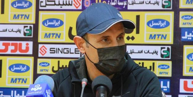 گل‌محمدی: اجازه دهید پرسپولیس نفس بکشد