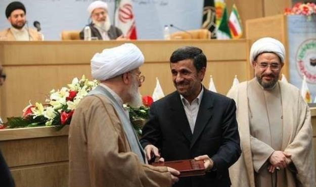  پیام تسلیت دکتر احمدی‌نژاد به مناسبت درگذشت آیت‌الله تسخیری