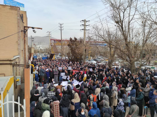 تجمع معلمان در برخی استان‌ها در اعتراض به مشکلات معیشتی+تصاویر