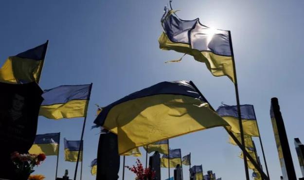 نیمی از مردم اوکراین آماده مشارکت مستقیم در جنگ هستند