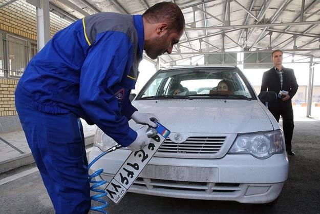  "تعویض پلاک خودرو ارزان‌قیمت" حدود ۲۰۰۰۰۰۰ تومان آب می‌خورد! 