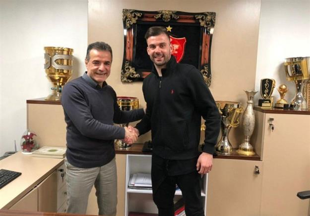 تکروی انصاری‌فرد در به بار آمدن فاجعه مالی در پرسپولیس