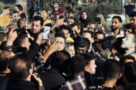 استقبال پرشور مردم بوشهر از حضور ناگهانی دکتر احمدی نژاد در پارک ساحلی تی‌وی