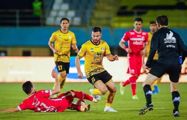 هدیه بزرگ پرسپولیس به آبی‌ها با شکست برابر سپاهان