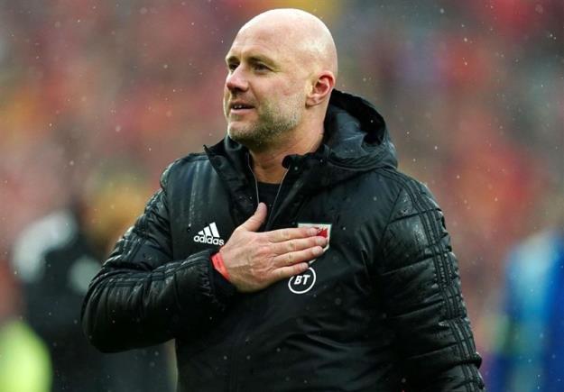  سرمربی ولز: می‌توانیم ایران و آمریکا را شکست بدهیم 