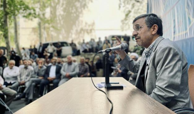 متن کامل سخنان دکتر احمدی نژاد در همایش سراسری جمعی از فعالان سیاسی و فرهنگی استانها + فیلم