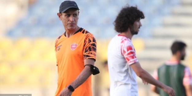 گلمحمدی: روند جذب بازیکنان در پرسپولیس به طور عجیبی متوقف شد