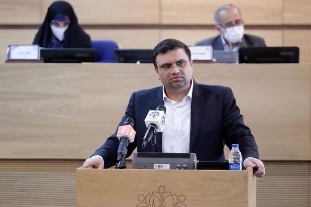 اصولی: با اخلال‌گران نظم تیم ملی برخورد می‌کنیم