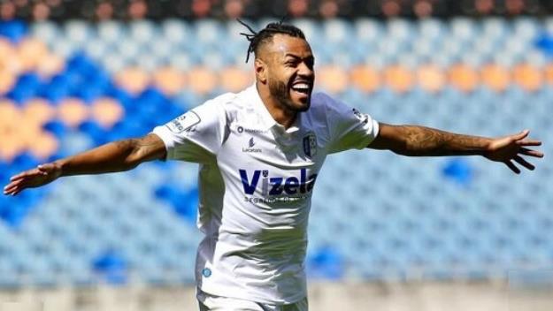 مهاجم مورد علاقه یحیی قرارداد بست+عکس