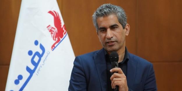 بازیکنان تیم ملی در مسائلی که به آن‌ها مربوط نیست دخالت نکنند