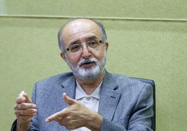  دولت روحانی کاهش ارزش پول ملی را به اوج رسانده است 