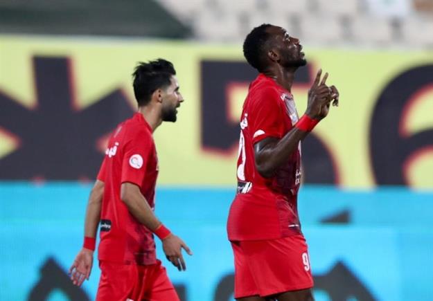  اوساگونا قراردادش با پرسپولیس را فسخ کرد 