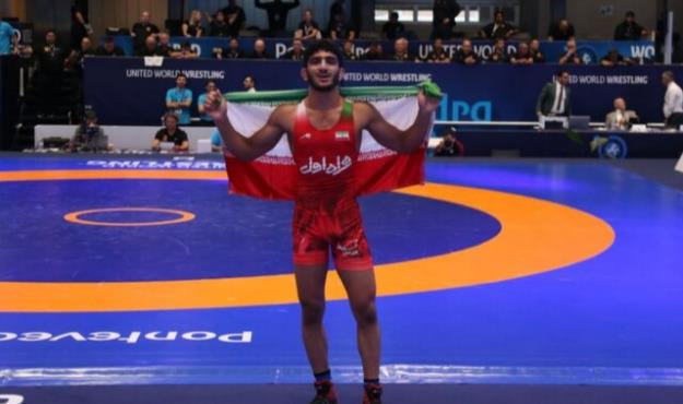 نمایش فوق‌العاده ملی‌پوش ایران کاندیدای بهترین کشتی سال جهان شد