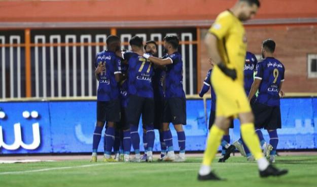 استقلال در کرمان قهرمان سوپرجام شد