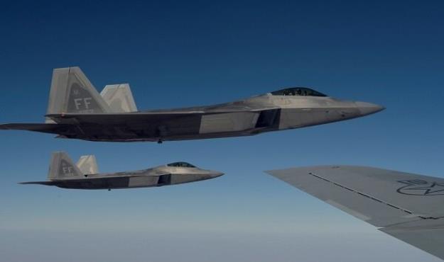  آمریکا جنگنده‌های خود را در حریم هوایی ایران به پرواز درآورد