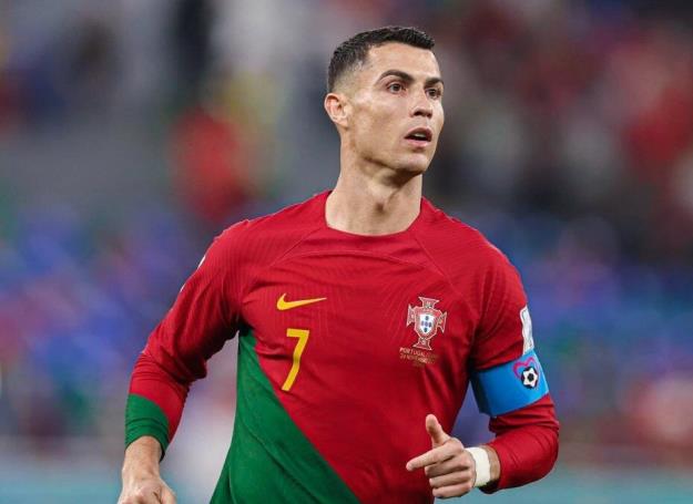  روزنامه انگلیسی سان: رونالدو به النصر عربستان نمی‌رود