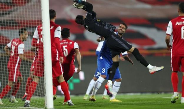 تساوی پرگل استقلال و پرسپولیس 