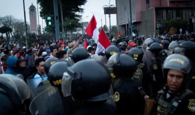  پارلمان پرو انتخابات زودهنگام را تایید کرد