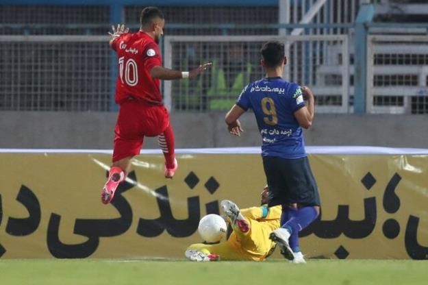  شرط برگزاری دیدار استقلال و تراکتور در روز جمعه