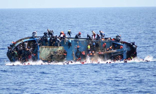 ۳۰ ناپدید در واژگونی قایق حامل مهاجران در شمال لیبی