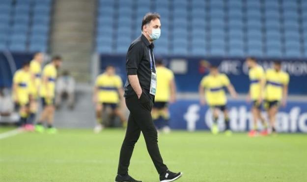 نامجومطلق: سعادتمند نام بازیکن استقلال که قلیان کشیده را بگوید