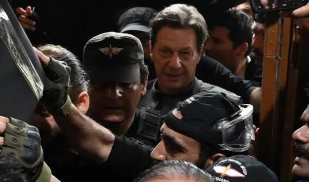  عمران خان بازداشت شد 