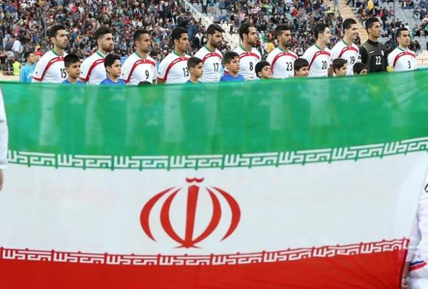 کارشناس فوتبال: سیستم ۱-۳-۲-۴ برای تیم ملی ناکارآمد است