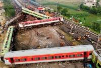 فاجعه انسانی در برخورد دو قطار در شرق هند با ۳۰۰  کشته