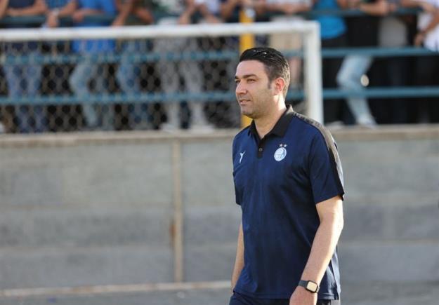 نکونام: کسی که قرار است از استقلال فرار کند، من نیستم