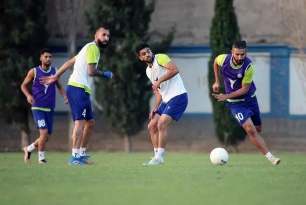  ادامه اعتصاب آبی ها در فاصله یک هفته مانده به اولین بازی لیگ