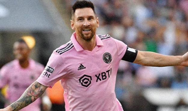 مسی: به توپ طلا اهمیتی نمی‌دهم