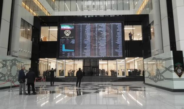 نماگر هم‌وزن بورس در پایان مرداد ۵.۲۵ درصد کاهش را نشان می‌دهد